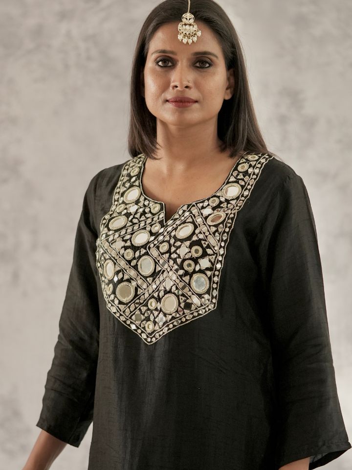 Mirror Embellished Heritage Kurta Set